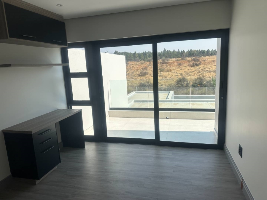 5 Bedroom Property for Sale in Eye of Africa Gauteng