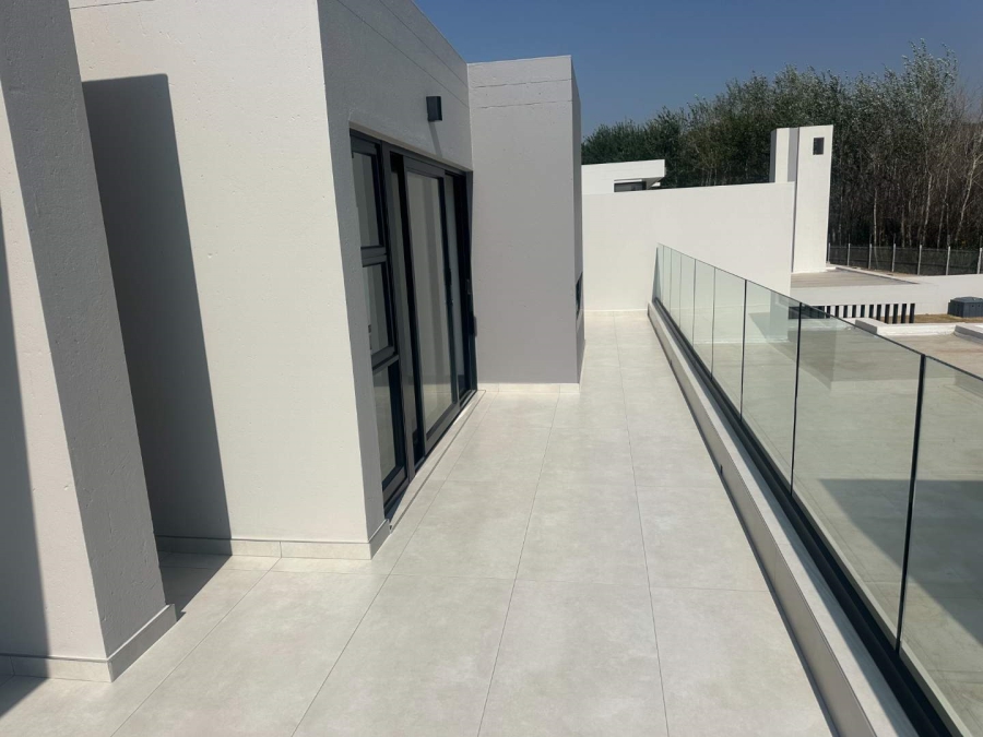 5 Bedroom Property for Sale in Eye of Africa Gauteng