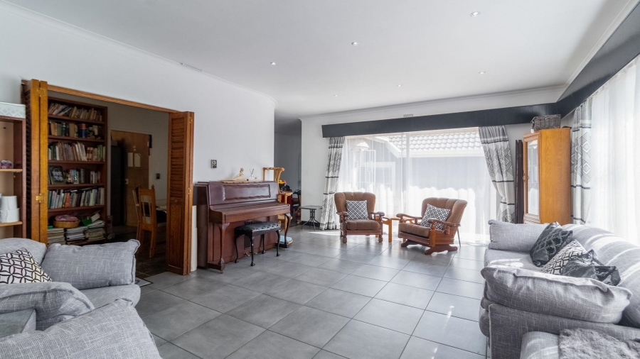 4 Bedroom Property for Sale in The Hill Gauteng
