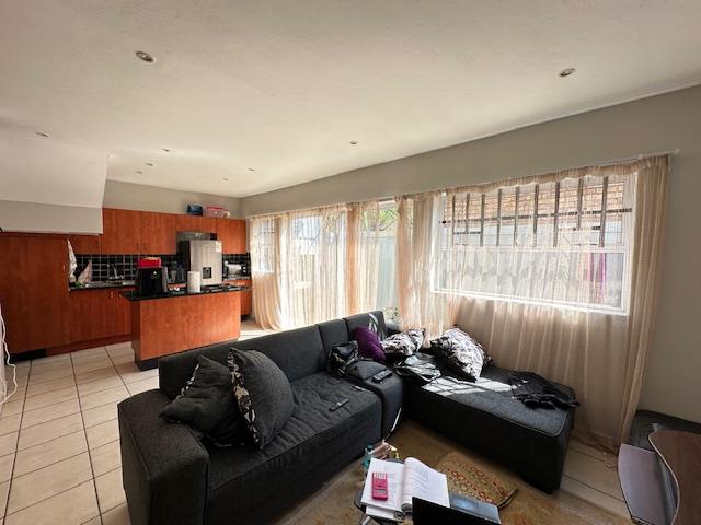 2 Bedroom Property for Sale in Pretoria North Gauteng