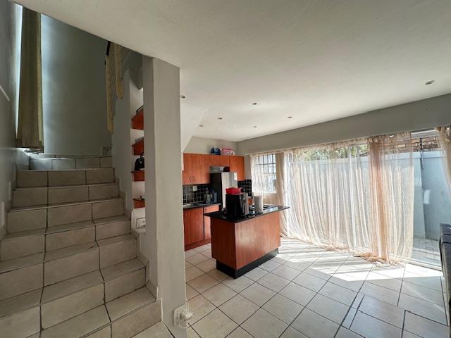 2 Bedroom Property for Sale in Pretoria North Gauteng