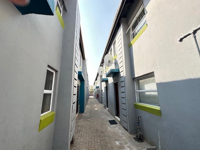 2 Bedroom Property for Sale in Pretoria North Gauteng