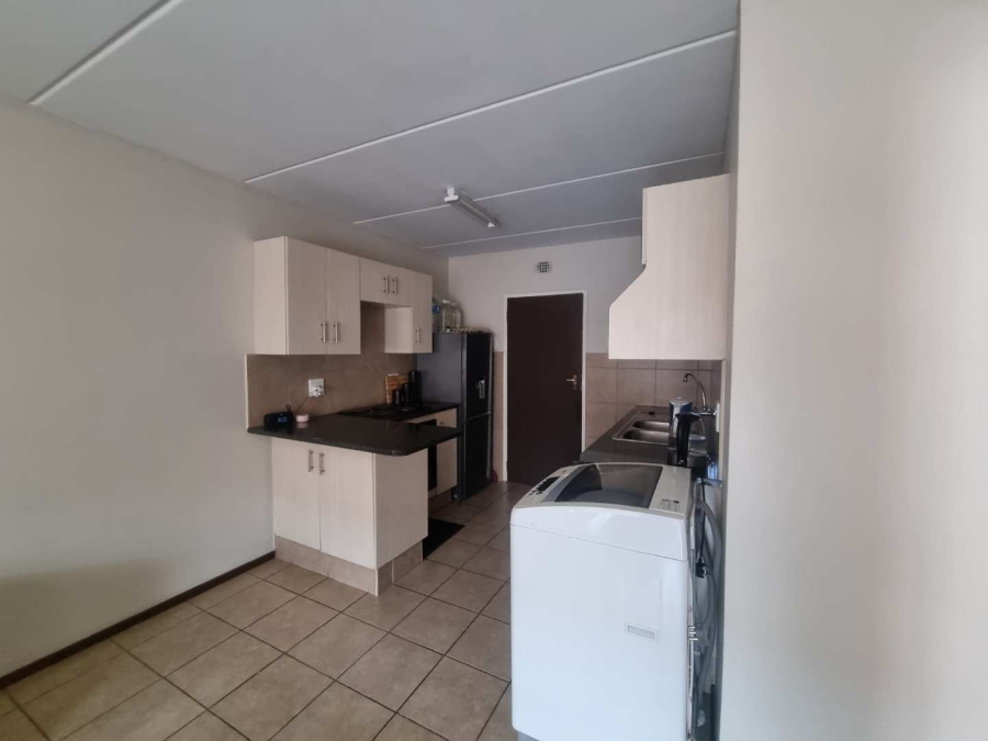 2 Bedroom Property for Sale in Midrand Gauteng