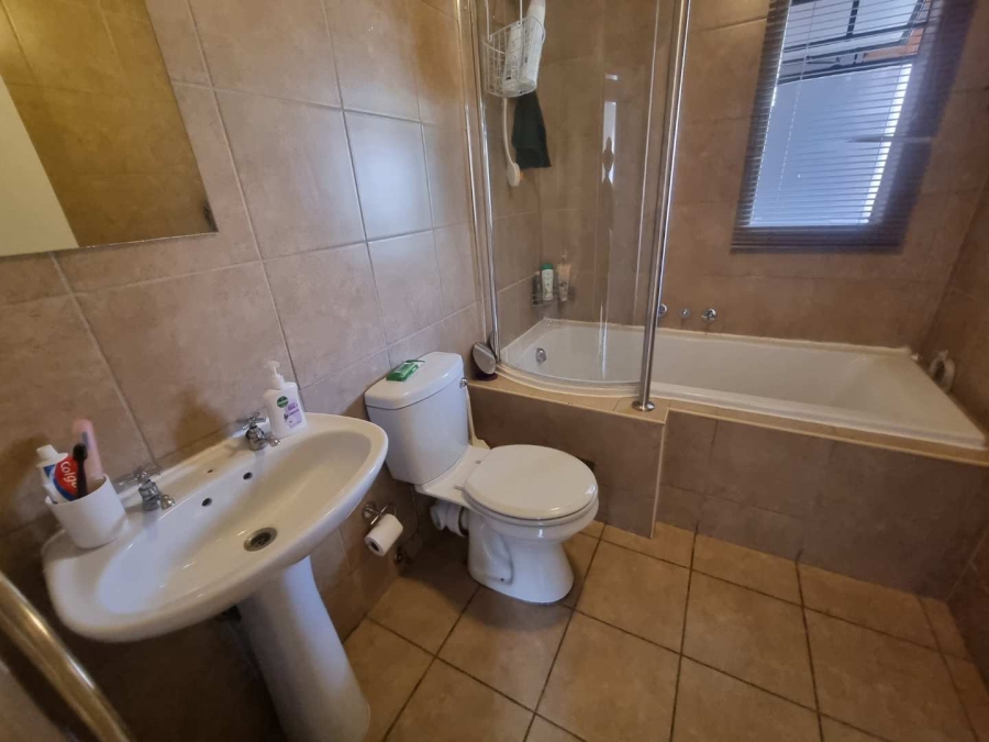 2 Bedroom Property for Sale in Midrand Gauteng