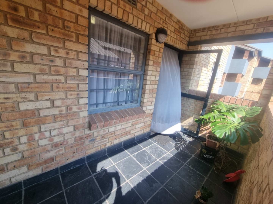 2 Bedroom Property for Sale in Midrand Gauteng