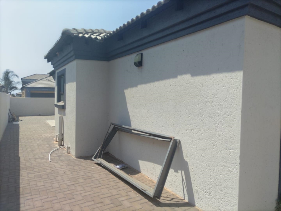 3 Bedroom Property for Sale in The Orchards Gauteng