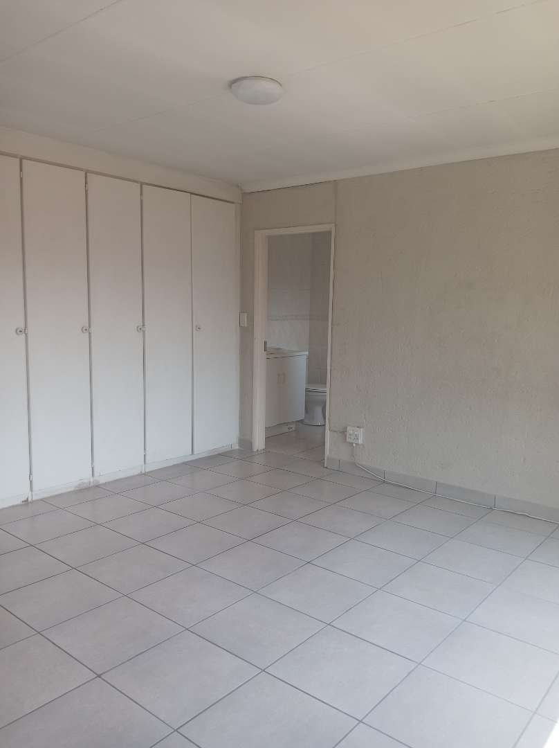2 Bedroom Property for Sale in Bedfordview Gauteng