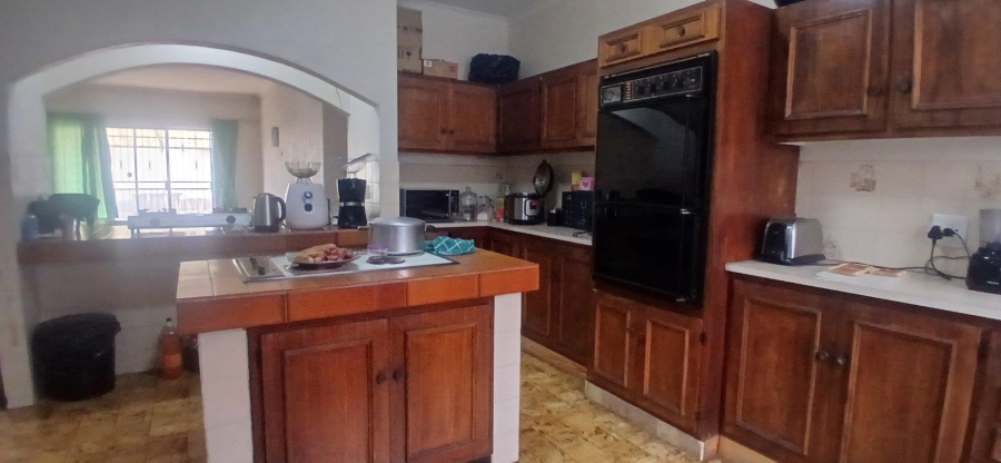 4 Bedroom Property for Sale in Birchleigh North Gauteng