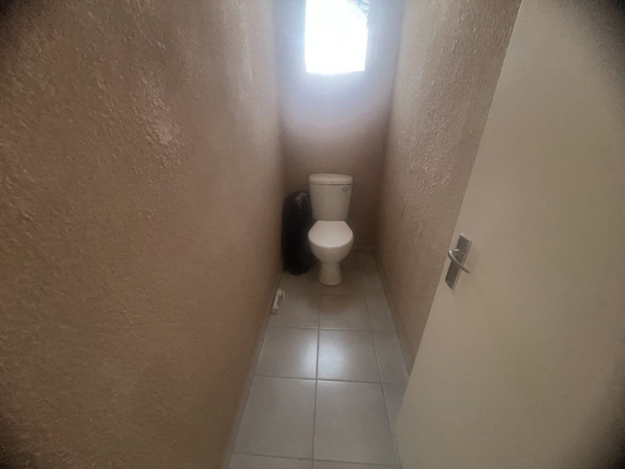 3 Bedroom Property for Sale in Roodekop Gauteng