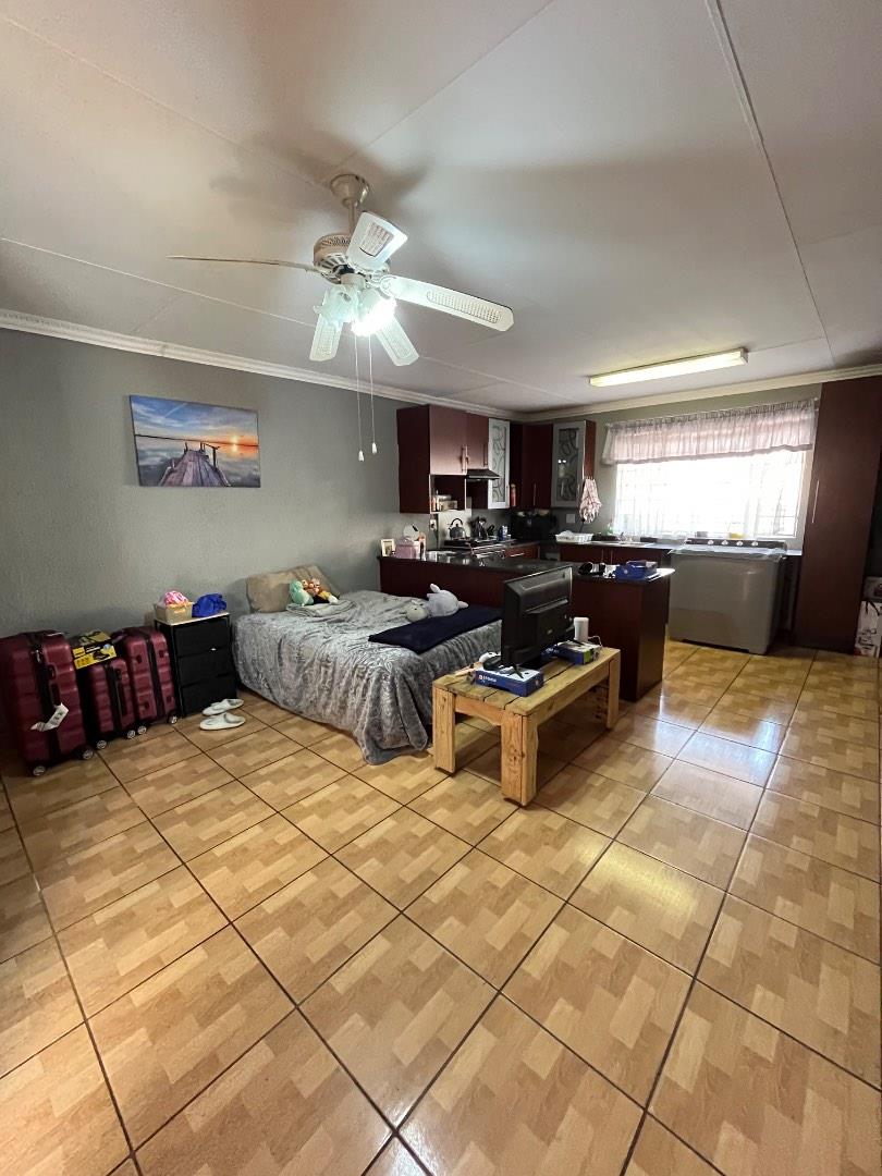 4 Bedroom Property for Sale in Brackendowns Gauteng