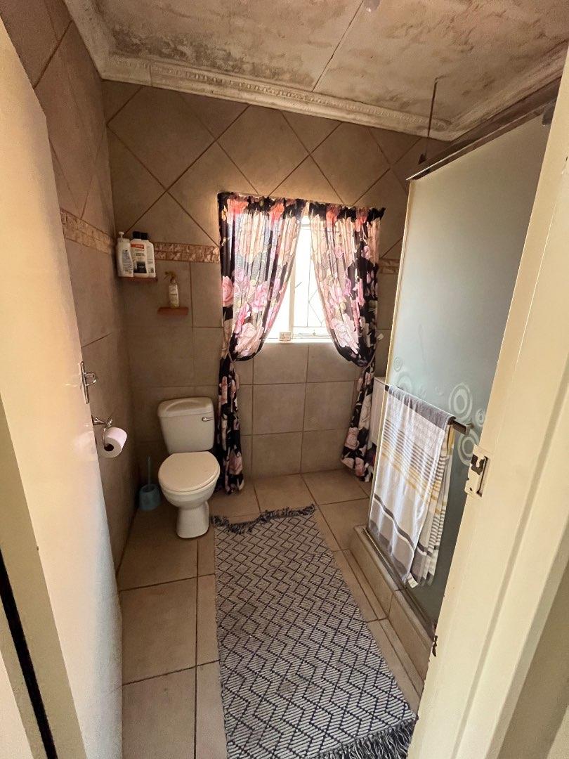 4 Bedroom Property for Sale in Brackendowns Gauteng