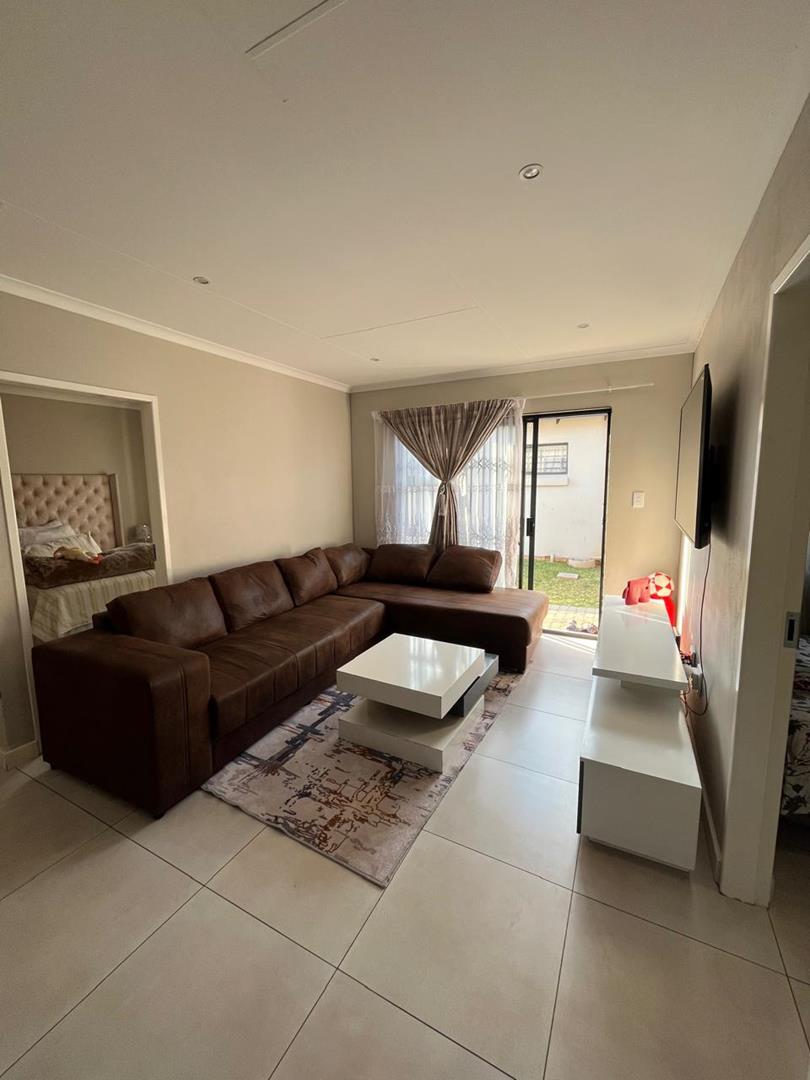 3 Bedroom Property for Sale in Albertsdal Gauteng