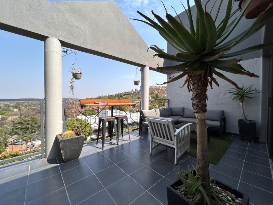 4 Bedroom Property for Sale in Glenvista Gauteng