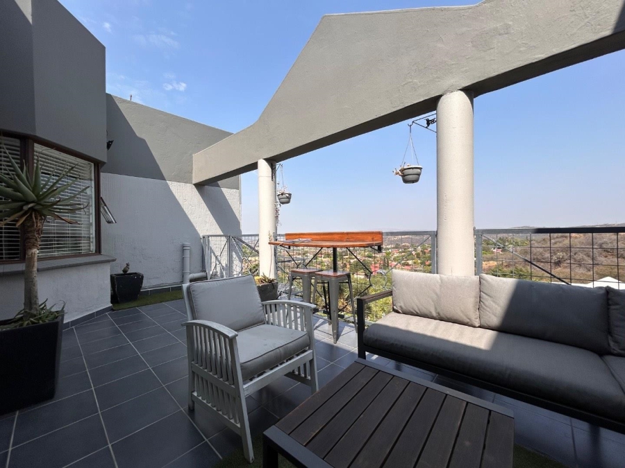 4 Bedroom Property for Sale in Glenvista Gauteng