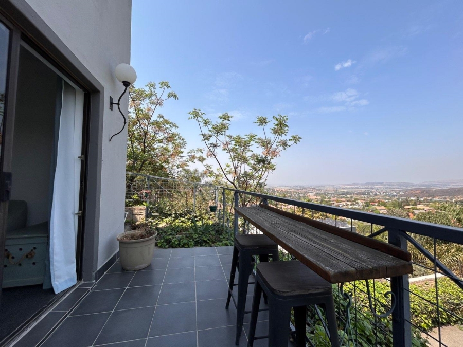 4 Bedroom Property for Sale in Glenvista Gauteng