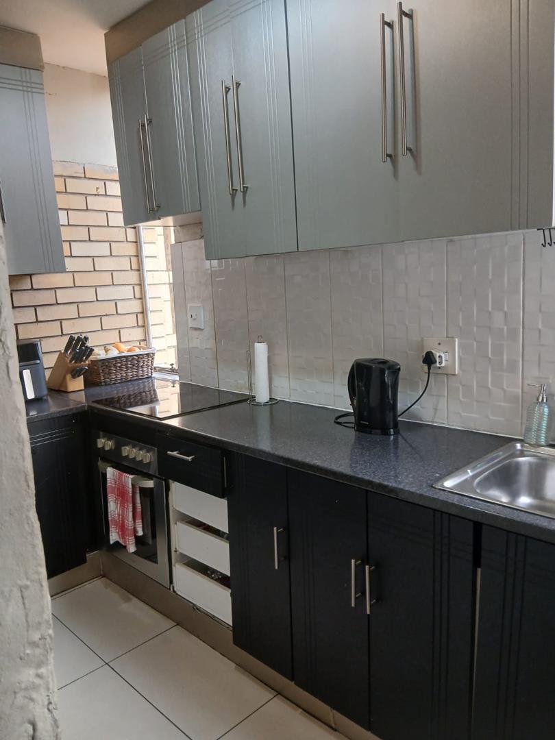 1 Bedroom Property for Sale in Kempton Park Central Gauteng