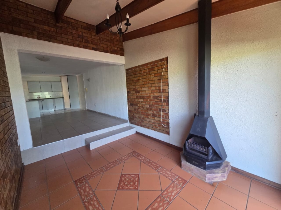 To Let 2 Bedroom Property for Rent in Bergbron Gauteng