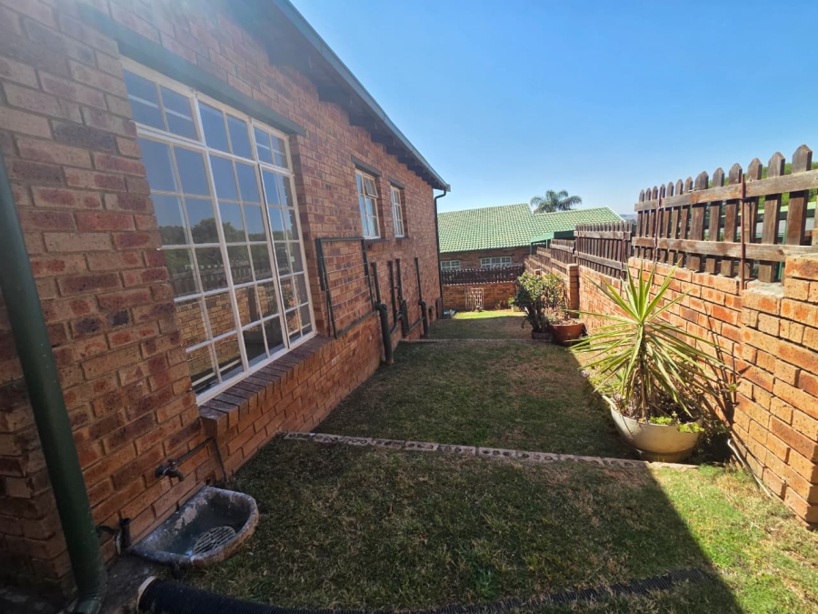 To Let 2 Bedroom Property for Rent in Bergbron Gauteng