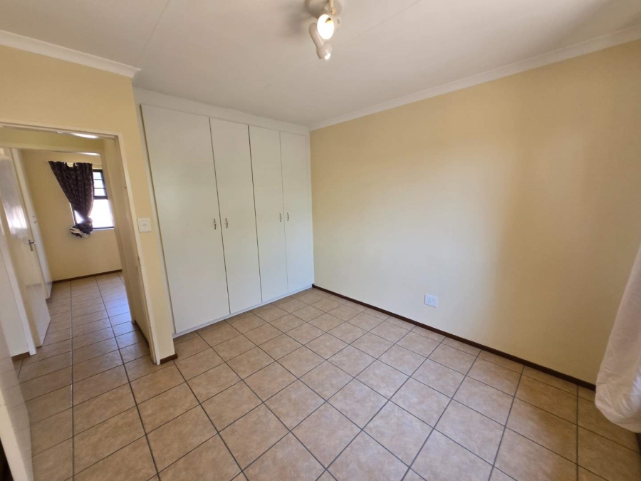 To Let 2 Bedroom Property for Rent in Noordhang Gauteng