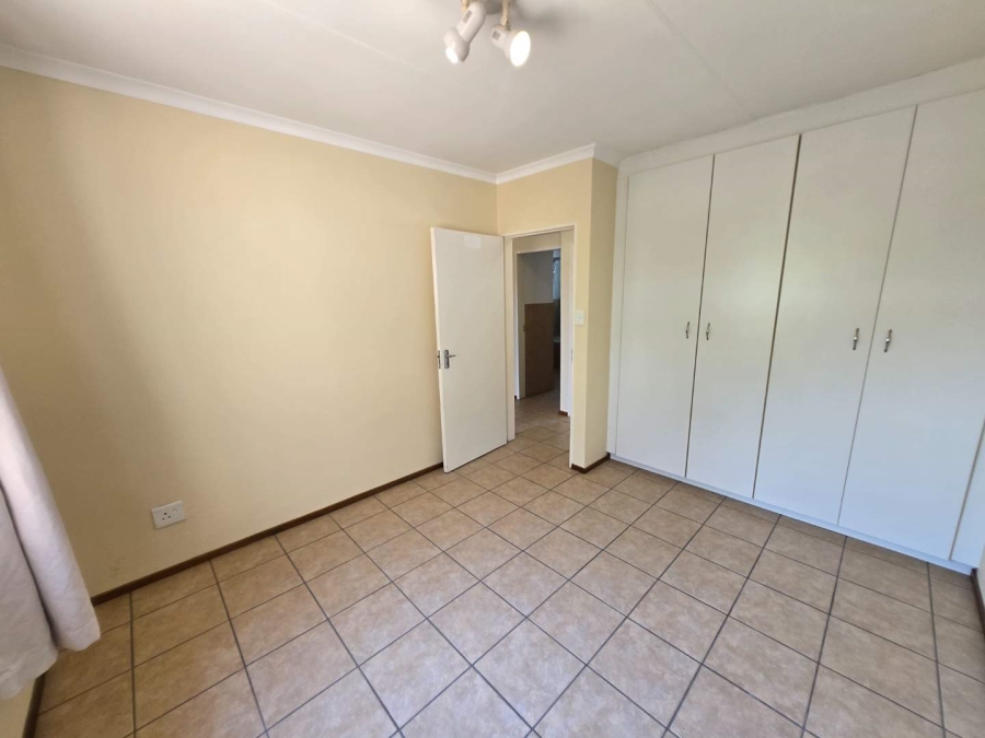 To Let 2 Bedroom Property for Rent in Noordhang Gauteng