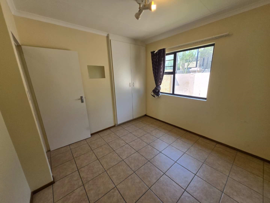 To Let 2 Bedroom Property for Rent in Noordhang Gauteng