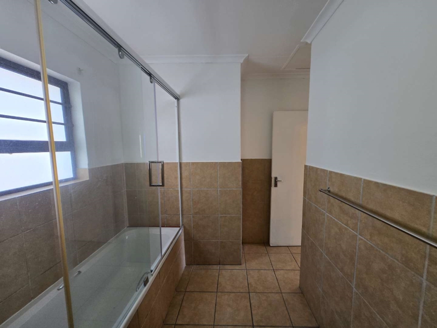 To Let 2 Bedroom Property for Rent in Noordhang Gauteng