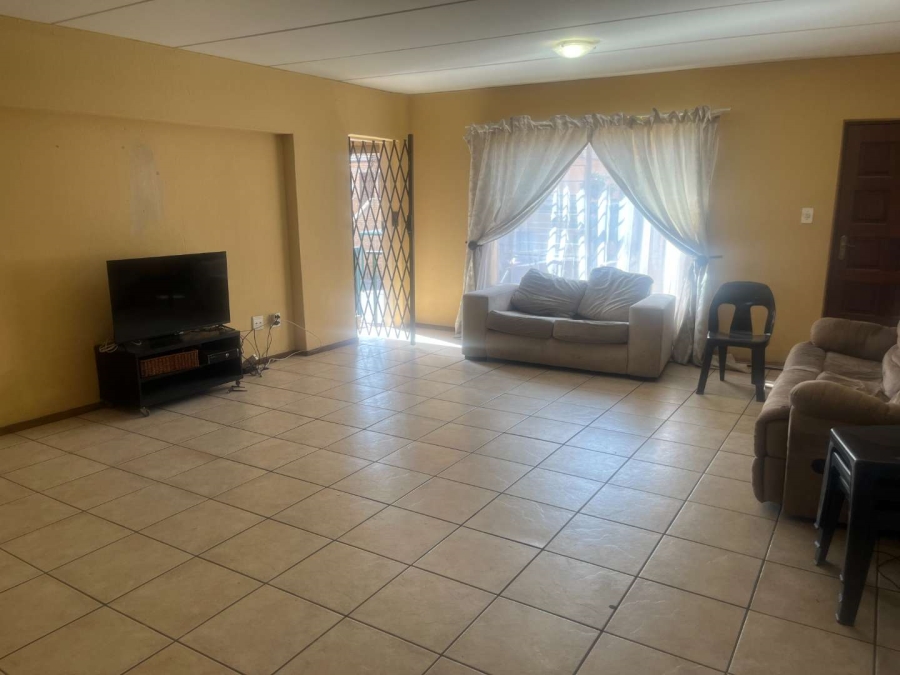 To Let 2 Bedroom Property for Rent in Ferndale Gauteng