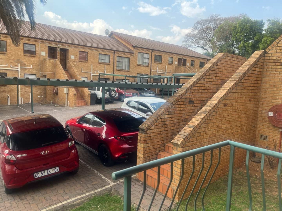 To Let 2 Bedroom Property for Rent in Ferndale Gauteng