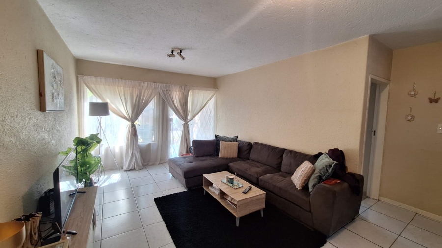 To Let 2 Bedroom Property for Rent in Blackheath Gauteng