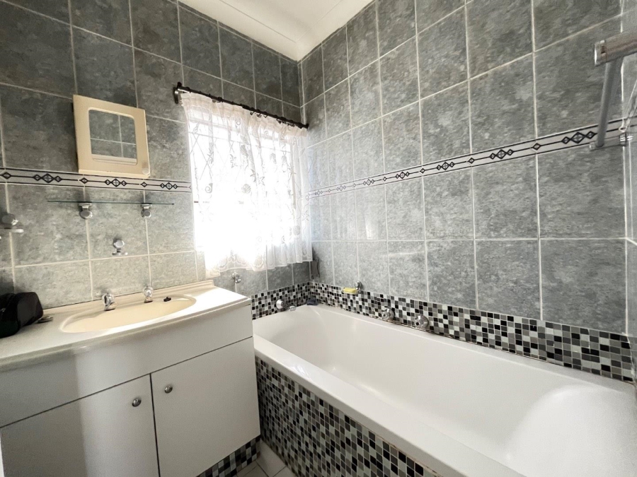 To Let 3 Bedroom Property for Rent in Illiondale Gauteng