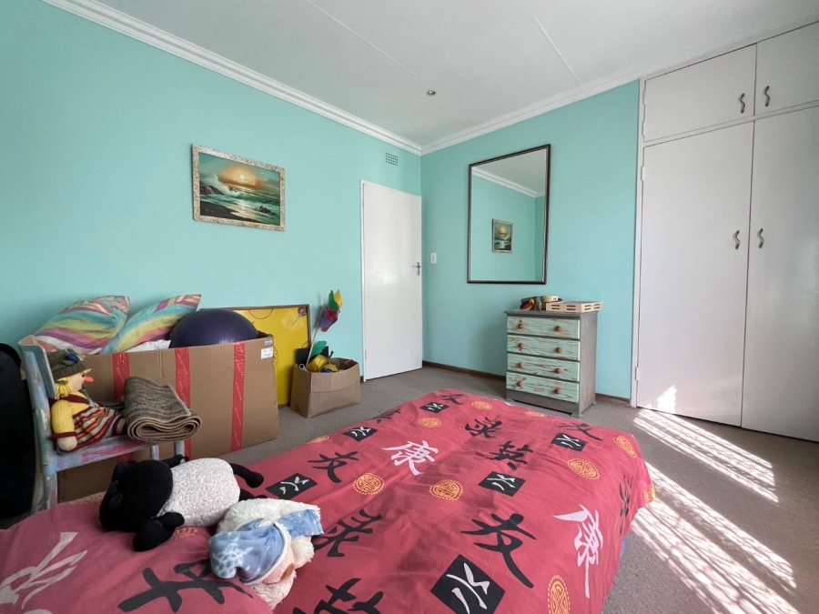 4 Bedroom Property for Sale in Crystal Park Gauteng