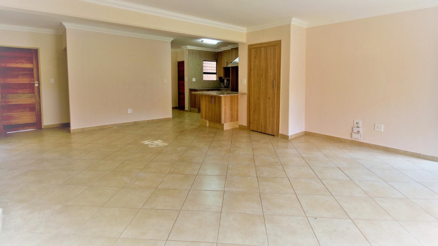 To Let 4 Bedroom Property for Rent in Olympus Gauteng
