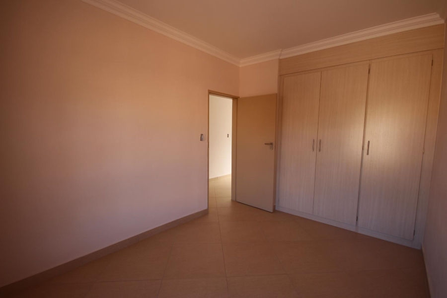 To Let 4 Bedroom Property for Rent in Olympus Gauteng
