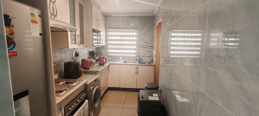 2 Bedroom Property for Sale in Morula View Gauteng