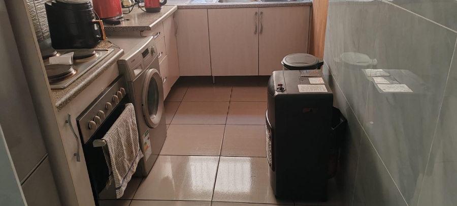 2 Bedroom Property for Sale in Morula View Gauteng