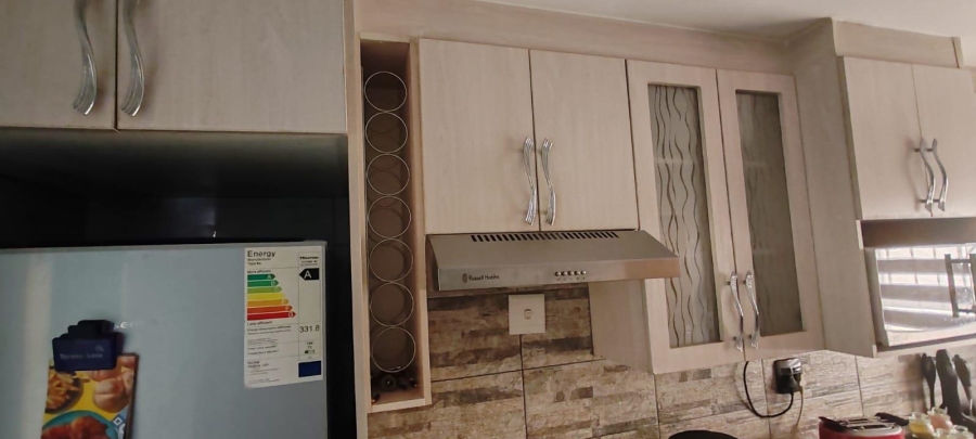 2 Bedroom Property for Sale in Morula View Gauteng