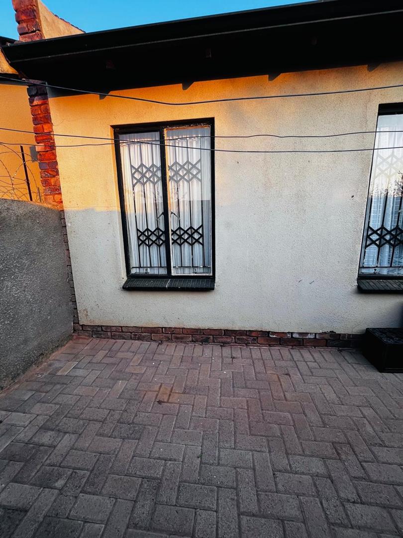 To Let 2 Bedroom Property for Rent in Soshanguve VV Gauteng