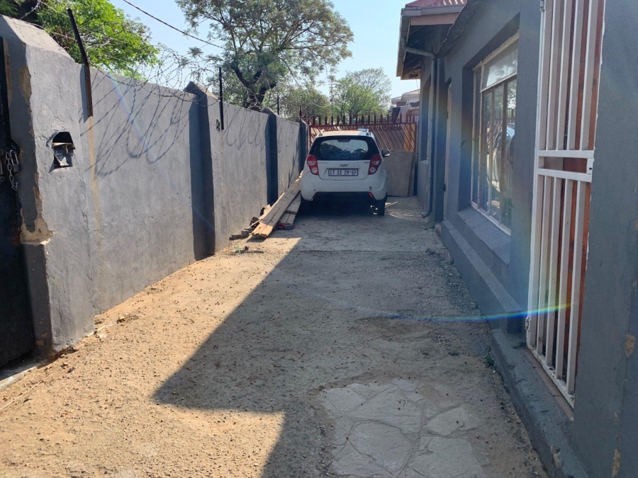 3 Bedroom Property for Sale in Kenilworth Gauteng