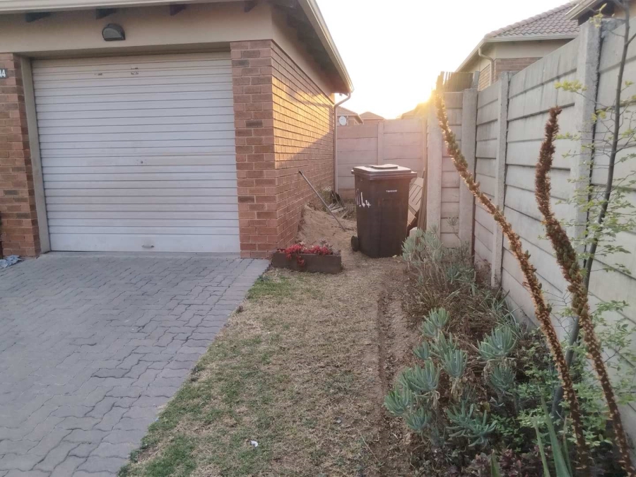 3 Bedroom Property for Sale in Olievenhoutbosch Gauteng