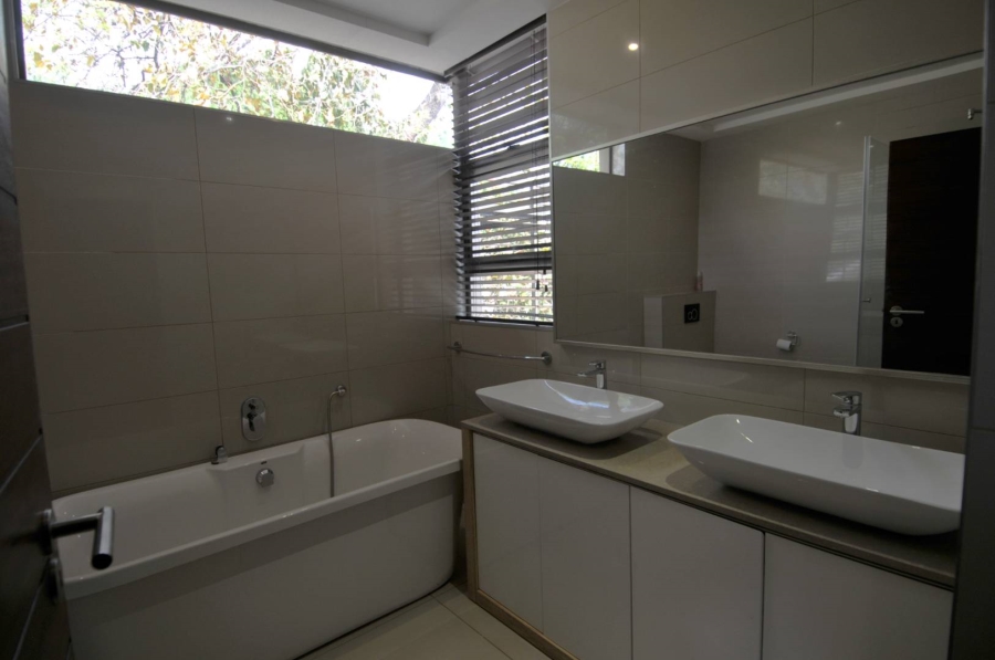 4 Bedroom Property for Sale in Brooklyn Gauteng