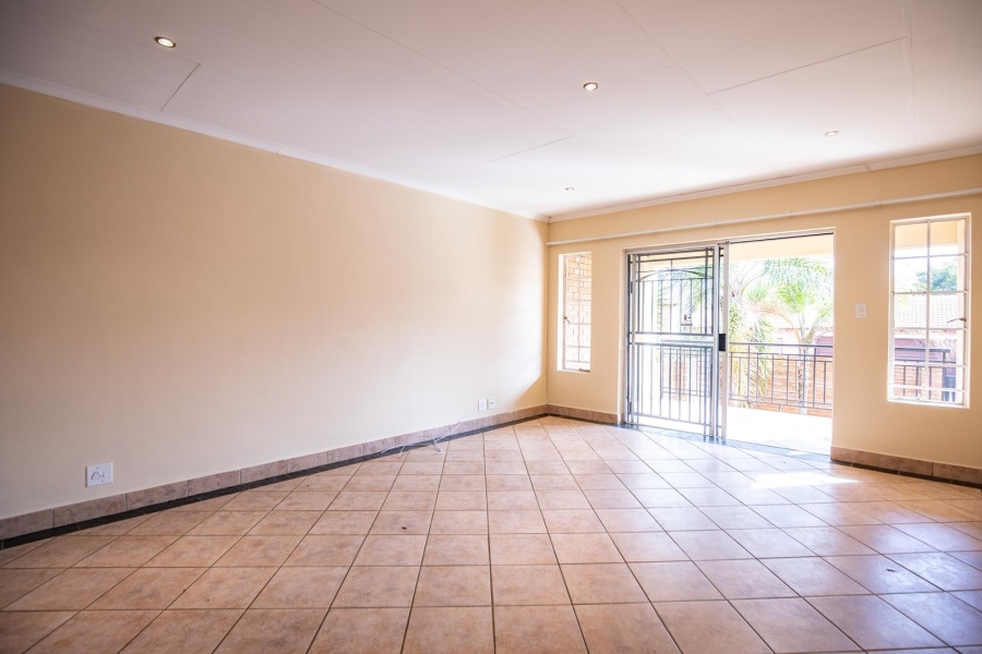 To Let 3 Bedroom Property for Rent in Mooikloof Ridge Gauteng