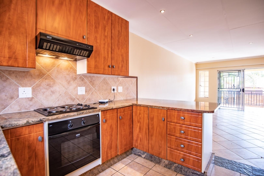 To Let 3 Bedroom Property for Rent in Mooikloof Ridge Gauteng