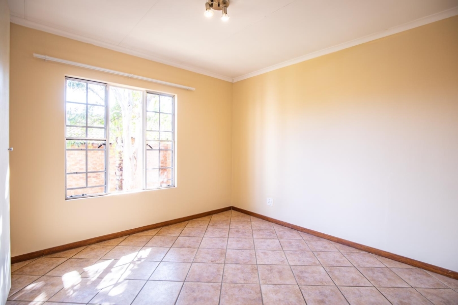 To Let 3 Bedroom Property for Rent in Mooikloof Ridge Gauteng