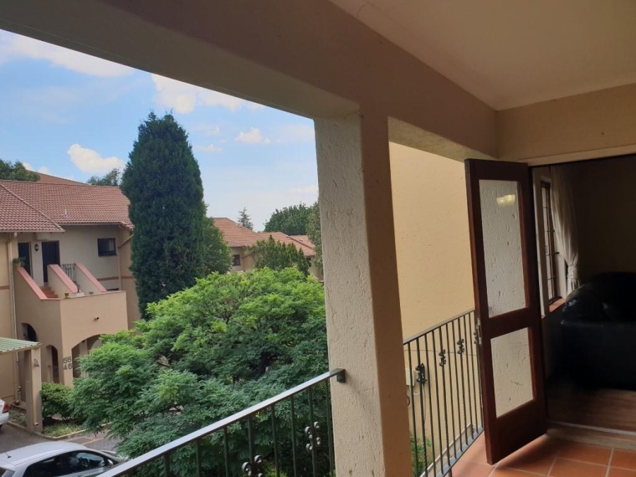 2 Bedroom Property for Sale in Atholl Gauteng
