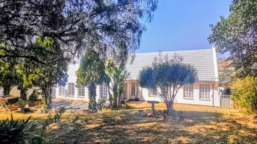 To Let 5 Bedroom Property for Rent in Mondeor Gauteng