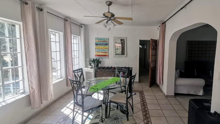 To Let 5 Bedroom Property for Rent in Mondeor Gauteng