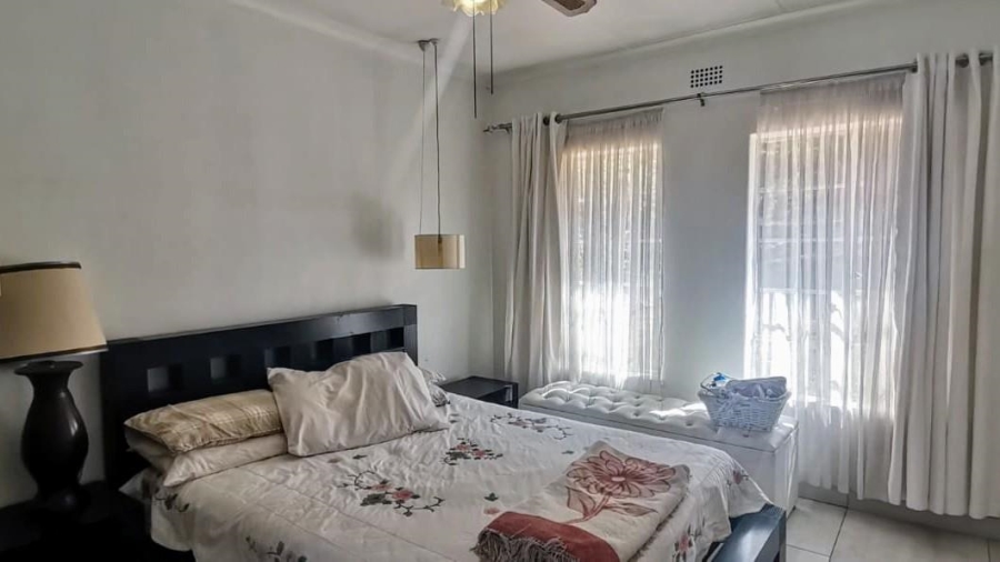 To Let 5 Bedroom Property for Rent in Mondeor Gauteng
