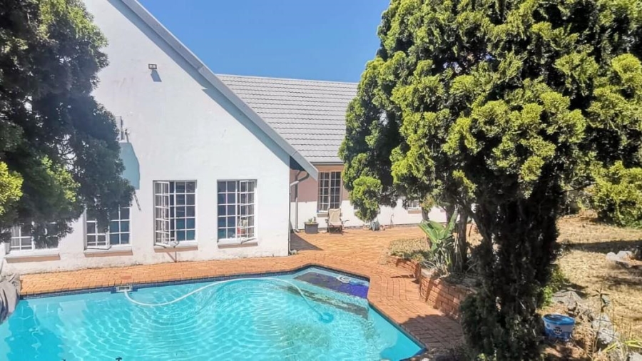 5 Bedroom Property for Sale in Winchester Hills Gauteng