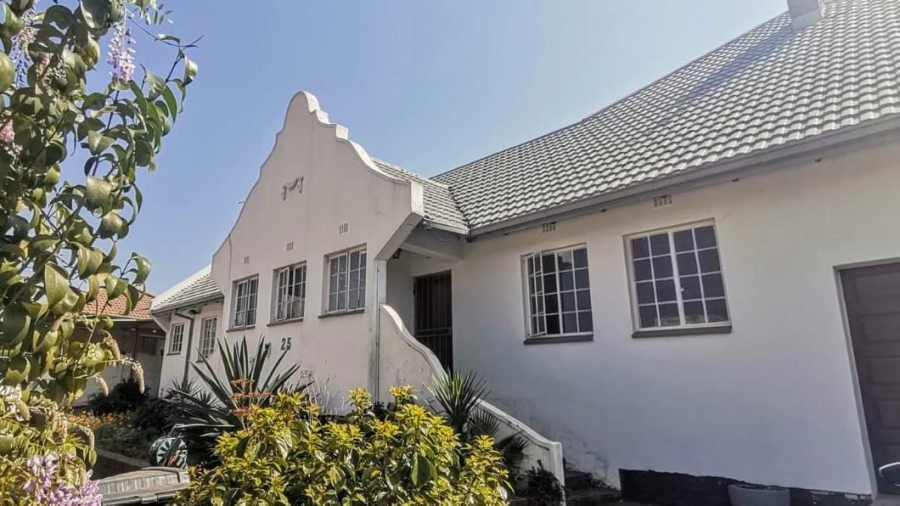5 Bedroom Property for Sale in Winchester Hills Gauteng