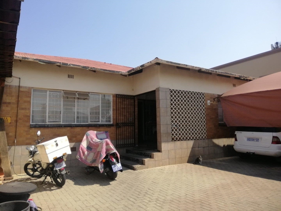 3 Bedroom Property for Sale in New Redruth Gauteng